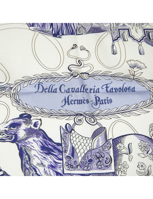 Carré HERMES Della Cavalleria Favolosa en soie blanc bleu rose et vert