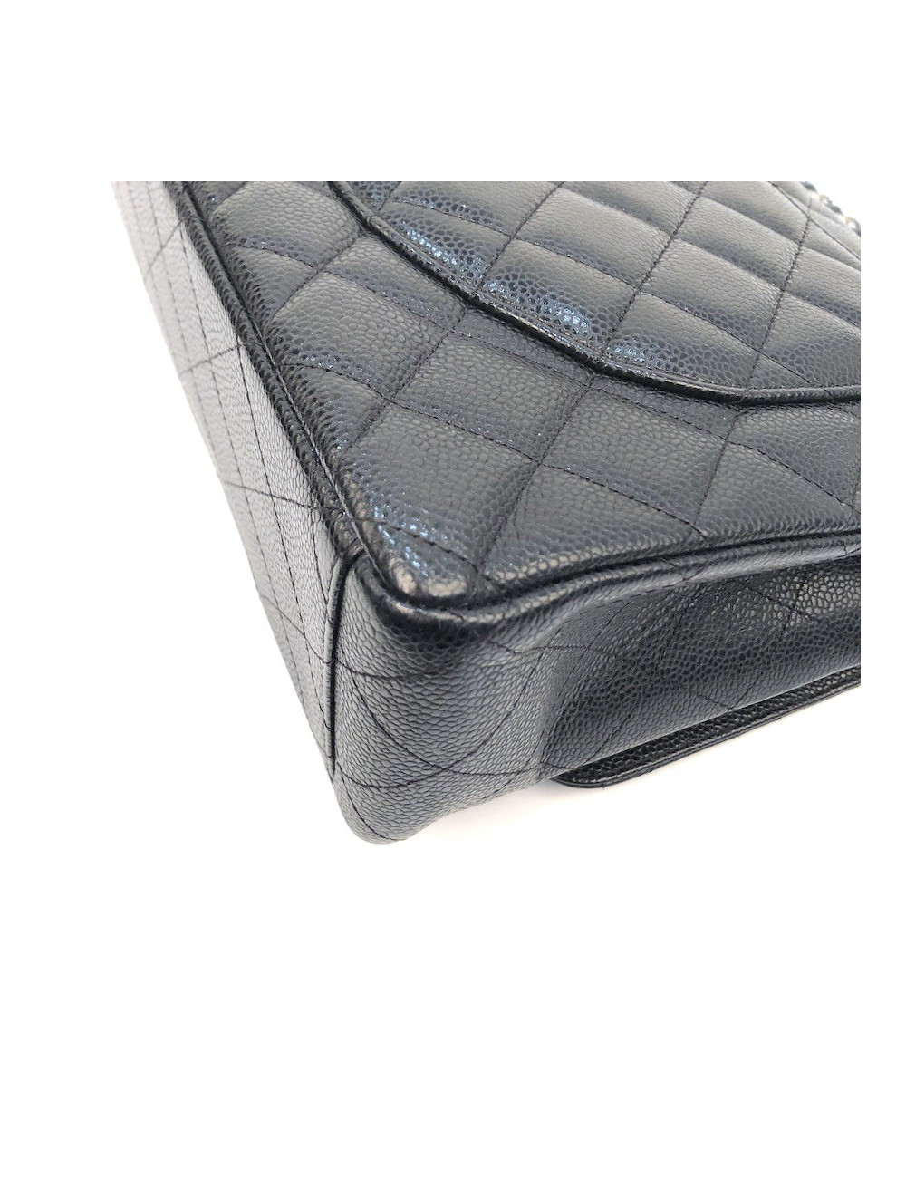 Maxi Jumbo CHANEL cuir caviar noir