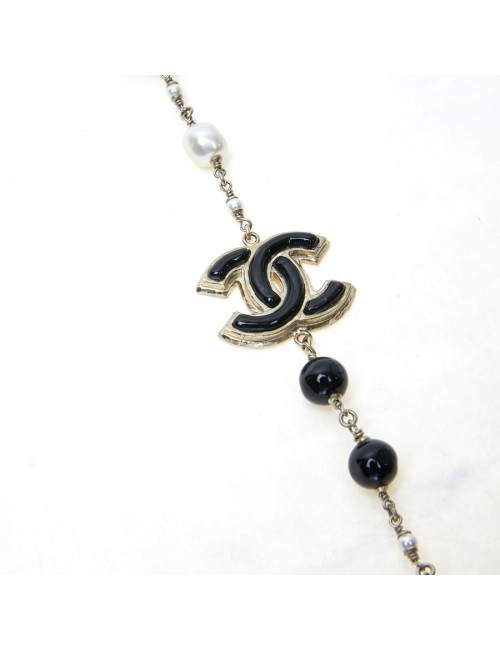 Sautoir CHANEL perles nacrées et noires