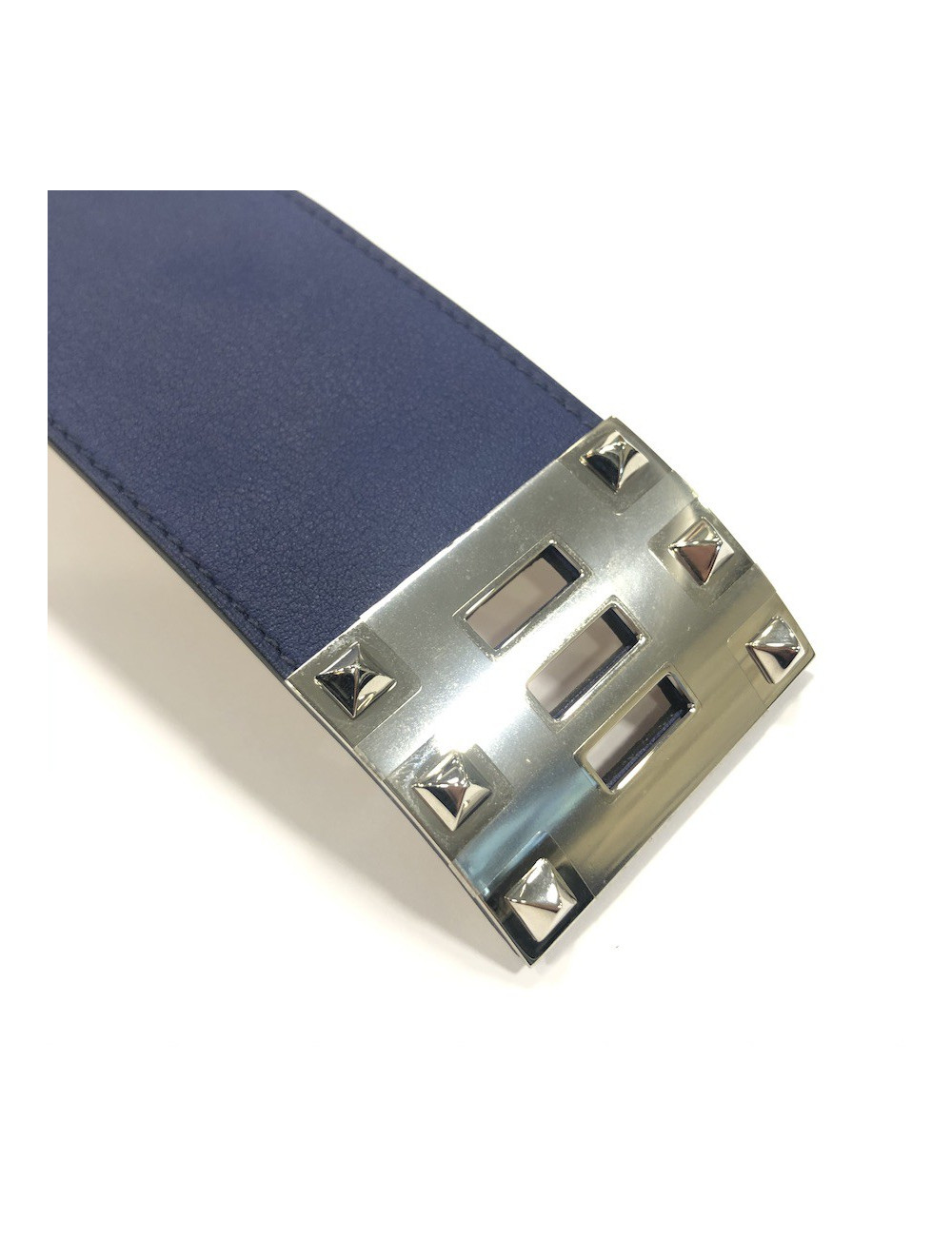 xxx Manchette HERMES modèle Extrême en cuir veau swift bleu saphir 