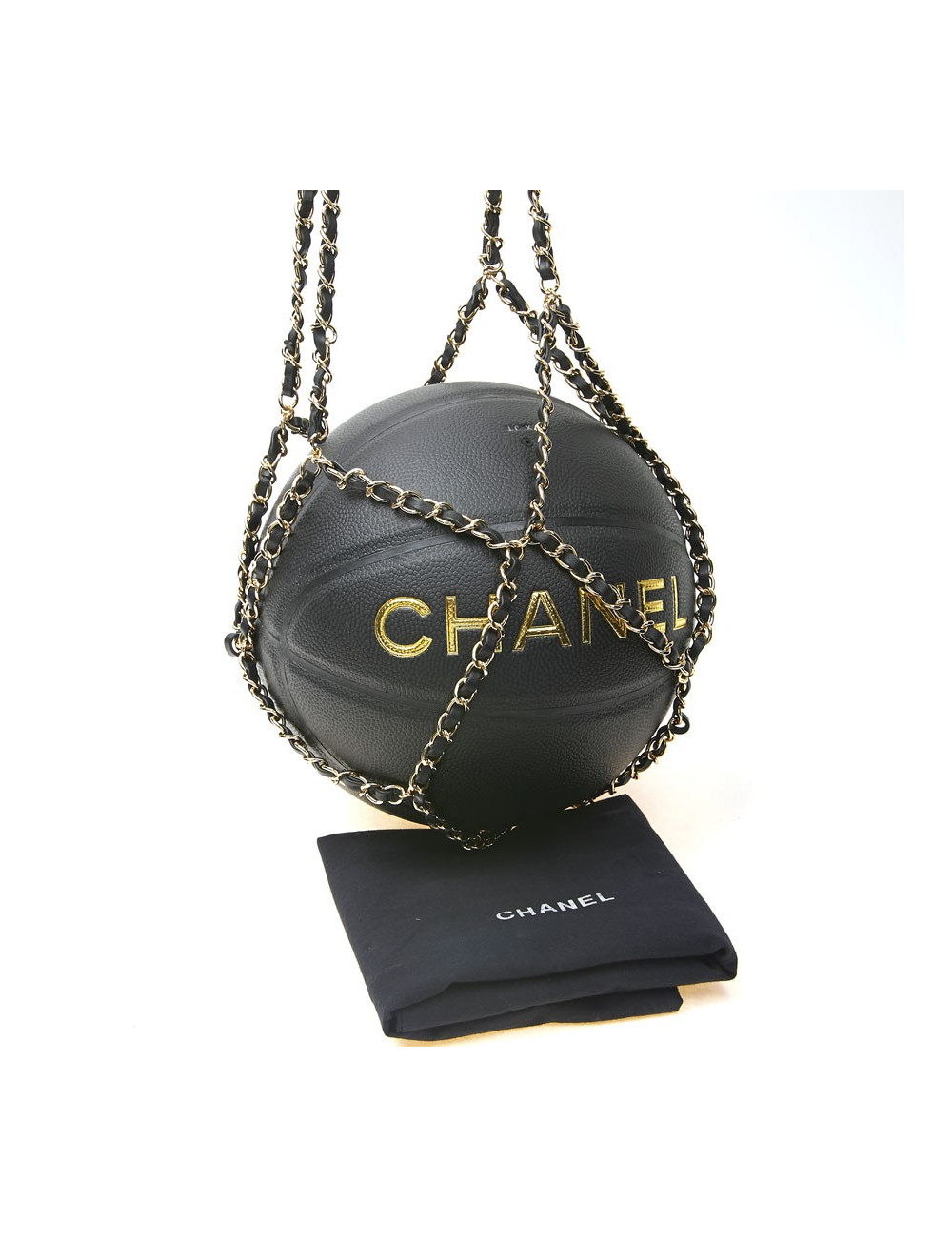 CHANEL Black BasketBall with its Chain in Leather and Metal