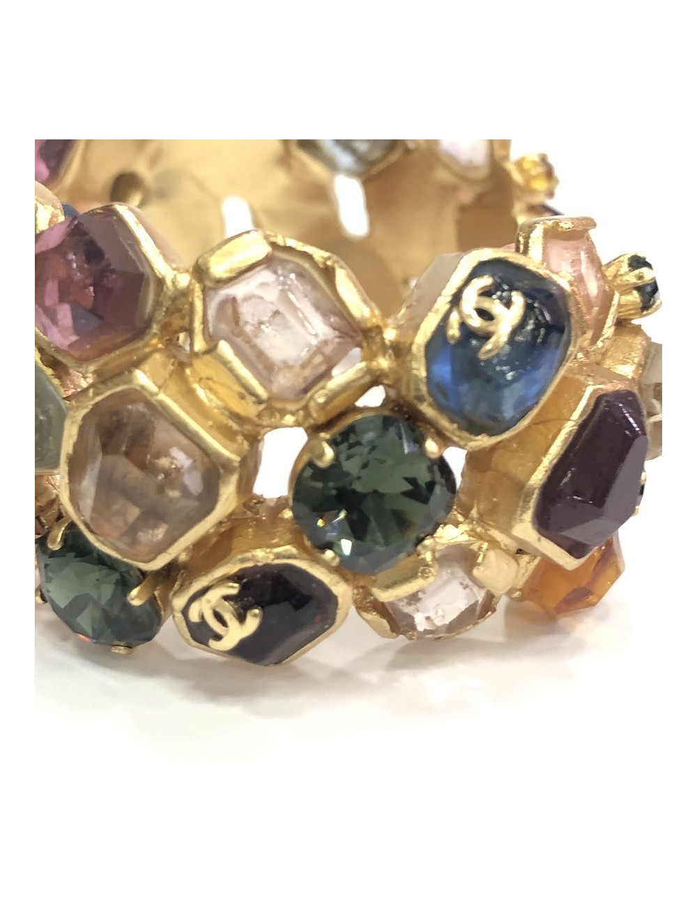 Manchette CHANEL cabochons 