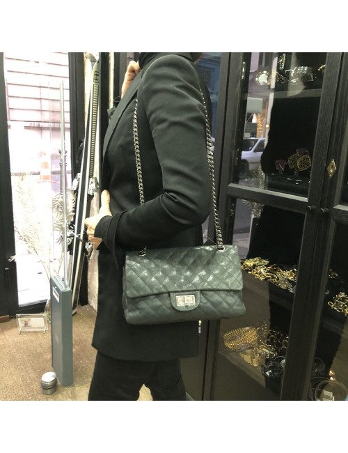 Sac à main 2.55 CHANEL  Mademoiselle cuir caviar gris
