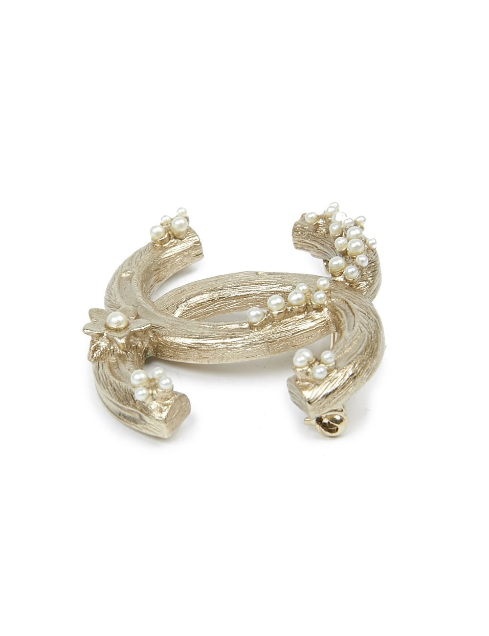 Broche CHANEL CC métal or pâle et perles nacrées