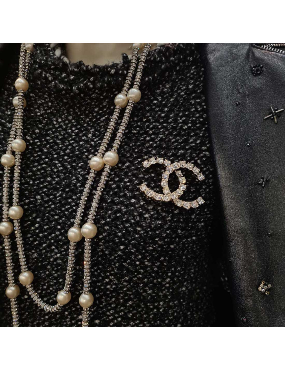printemps 2020 Broche CHANEL doré et cristal