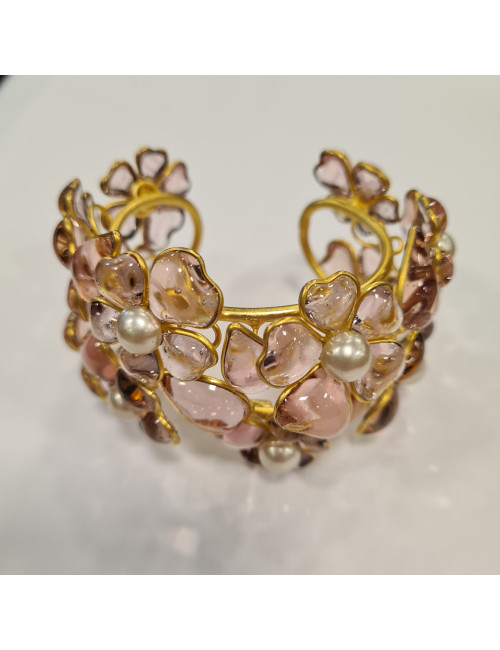 Manchette CHANEL vintage camelia pate de verre 