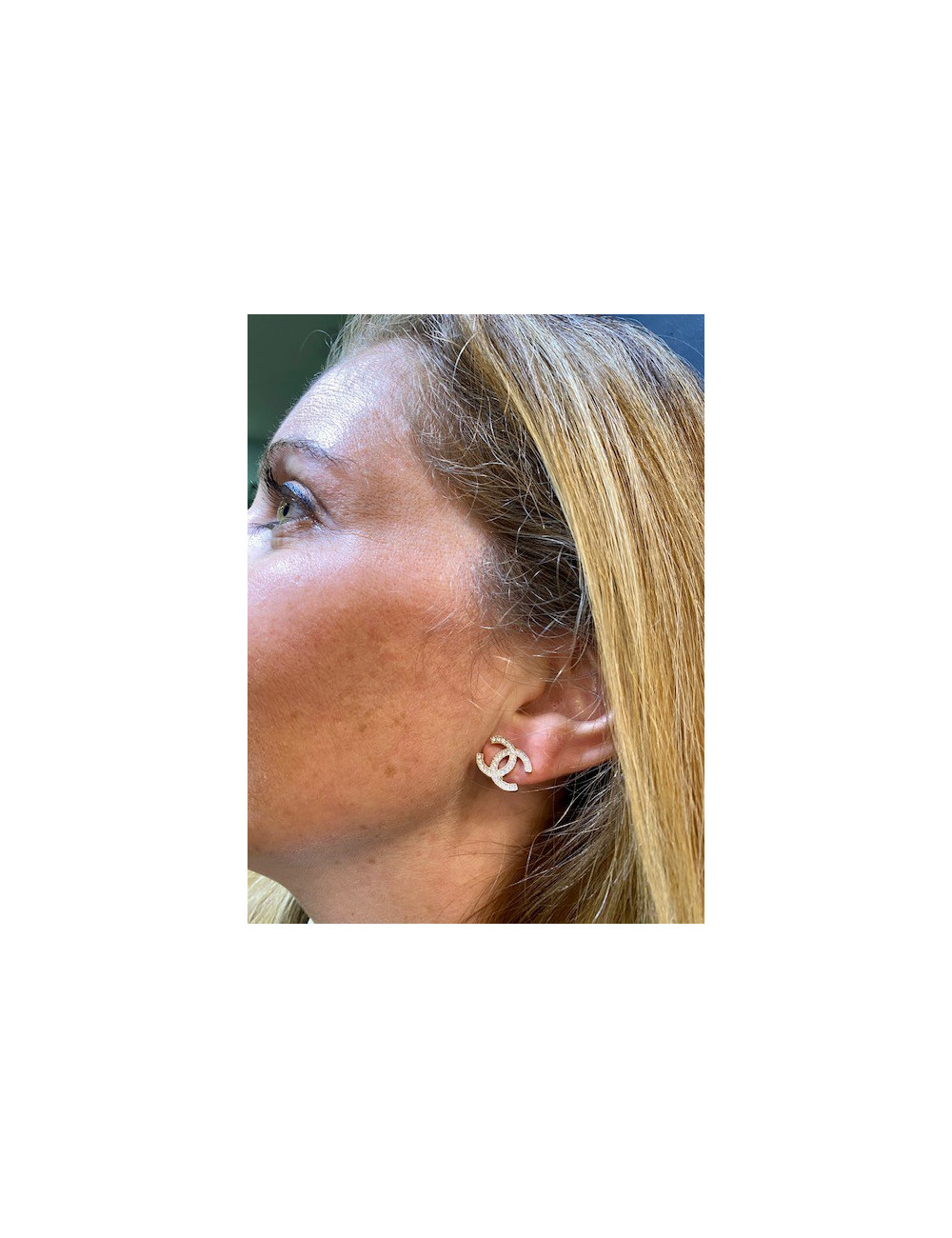 Boucles d'oreille Clous CHANEL double C strass
