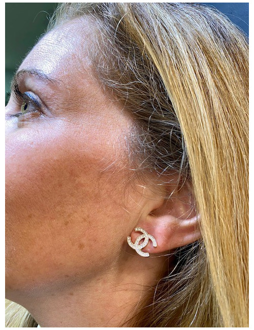 Boucles d'oreille Clous CHANEL double C strass