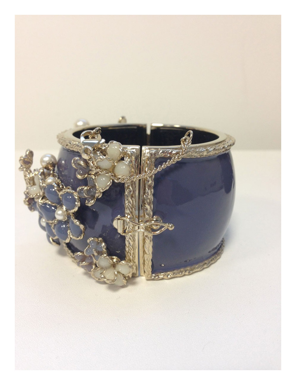 Manchette fleurettes CHANEL