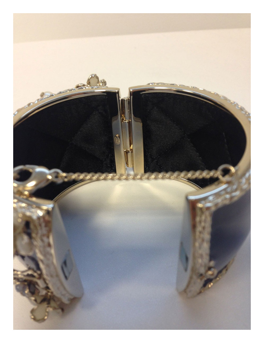 Manchette fleurettes CHANEL