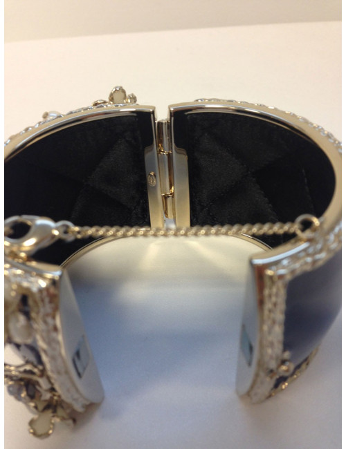 Manchette fleurettes CHANEL