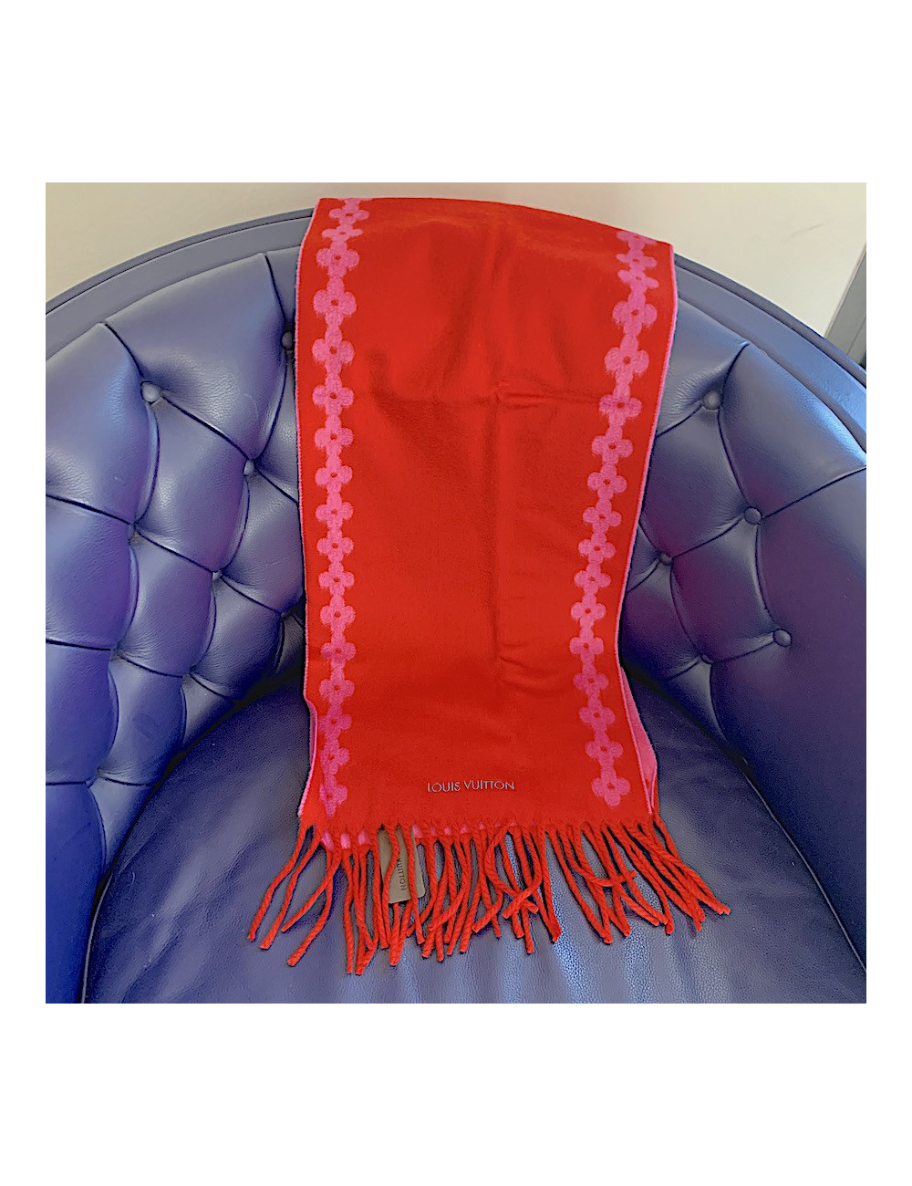 LOUIS VUITTON Echarpe "Flowers River" en cachemire rouge et rose 