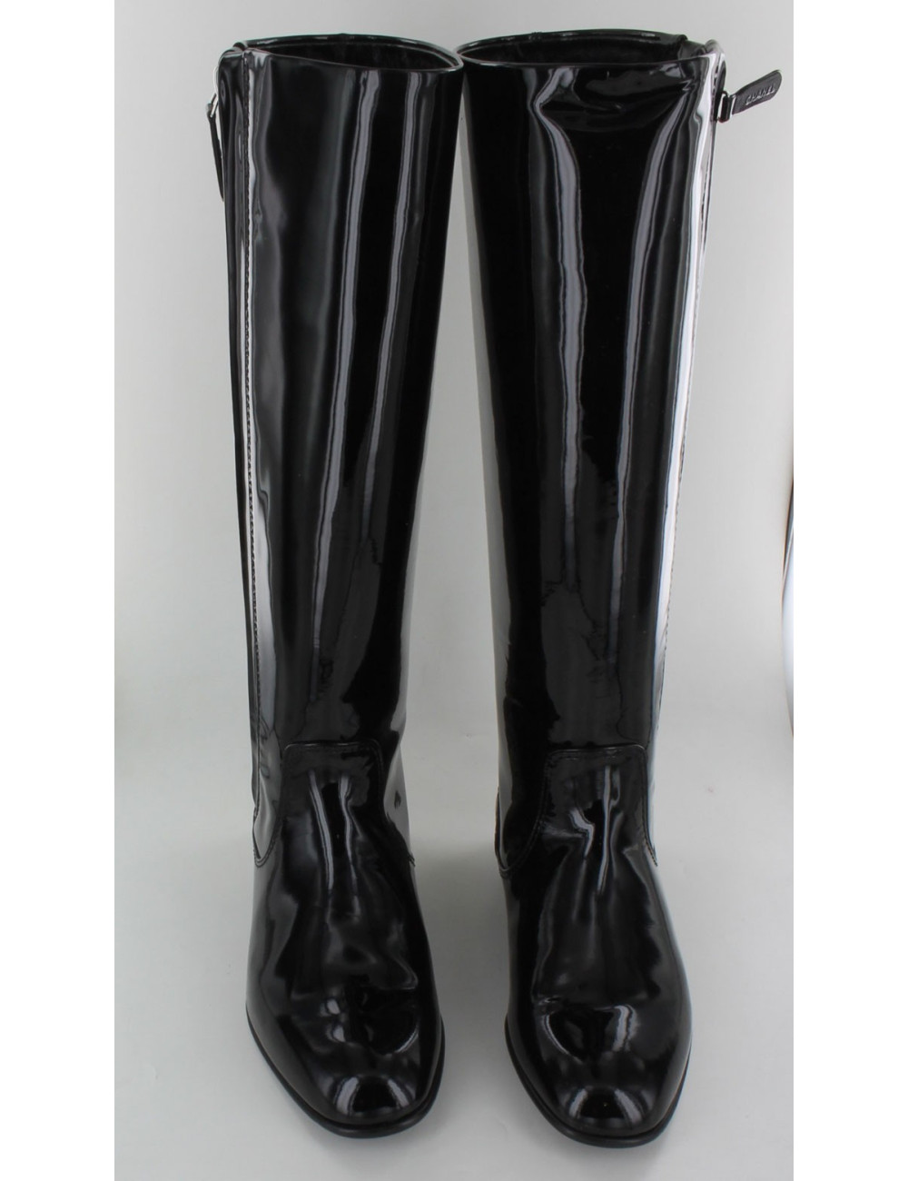 Bottes vernies CHANEL T 36