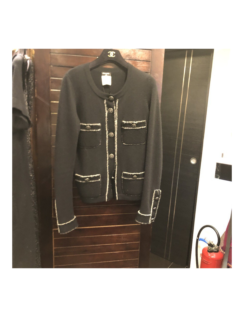 Gilet CHANEL en cachemire noir 