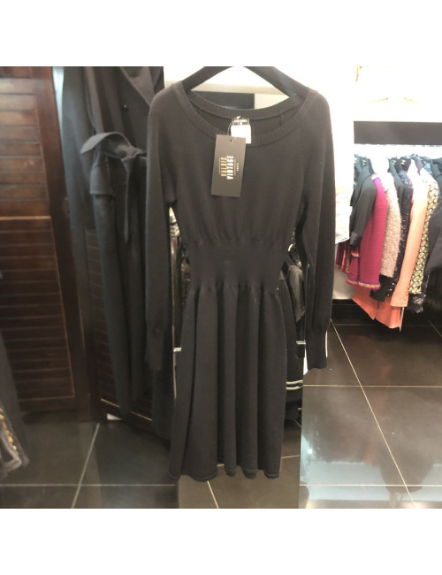 E.S Robe CHANEL T 36 en laine noire