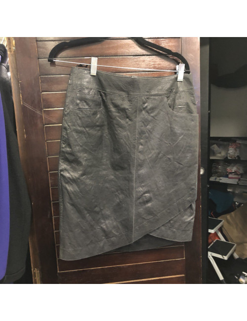 Jupe CHANEL cuir buffle T 38