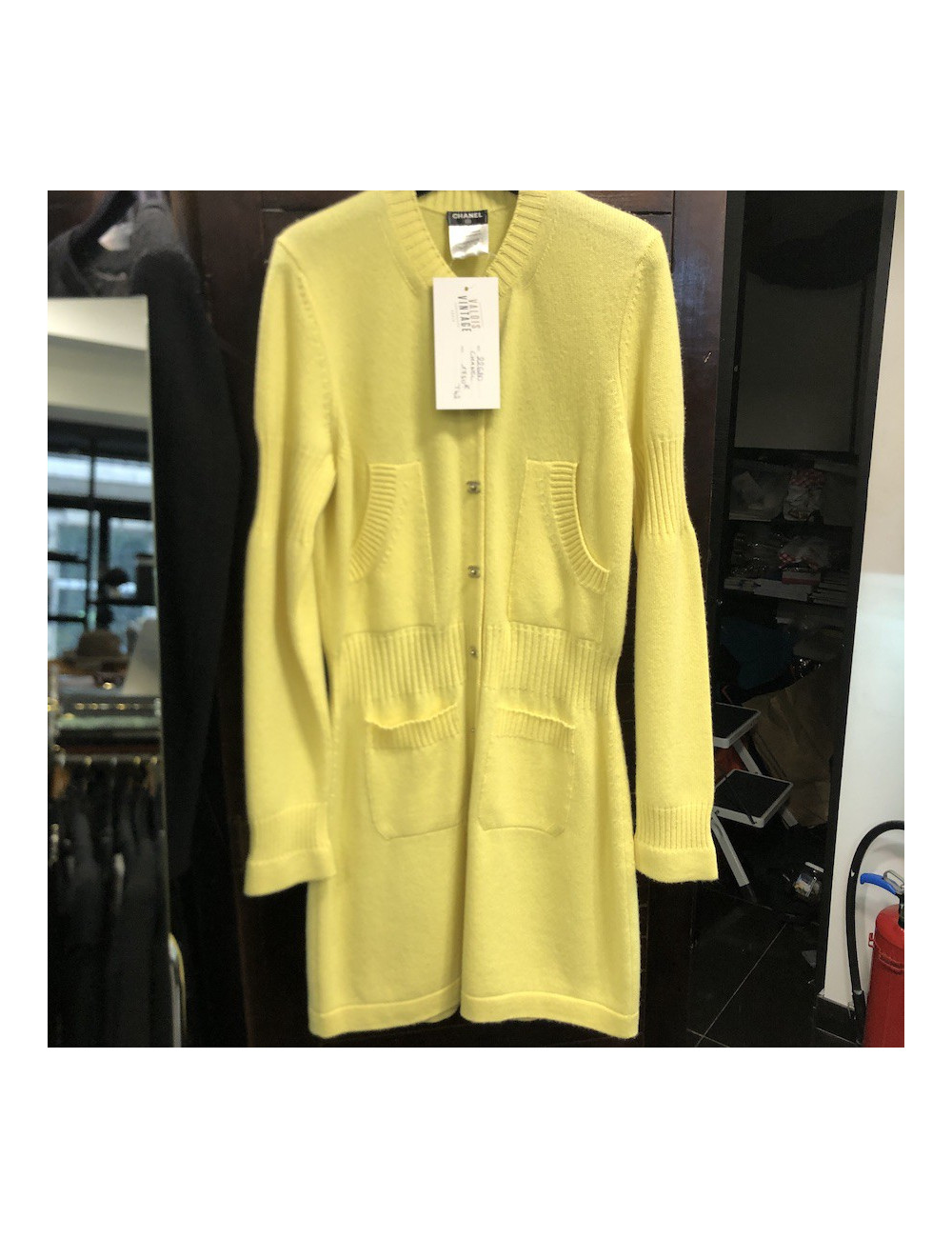 Long gilet CHANEL T 42 cachemire jaune