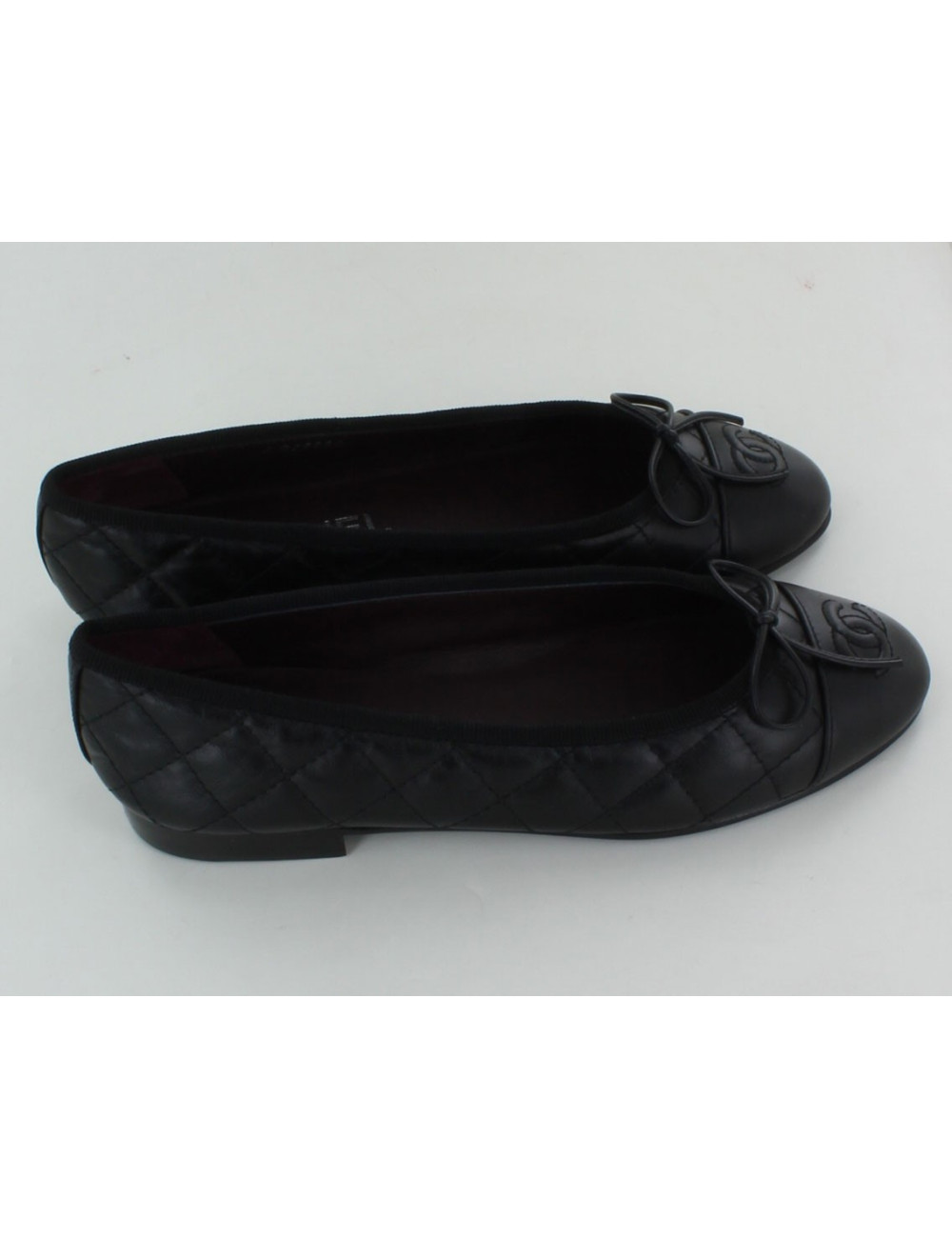 Ballerines CHANEL T 35.5 noires matelassées