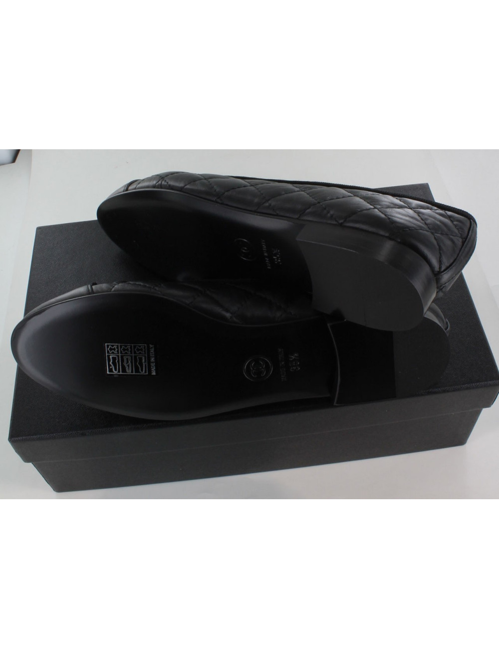 Ballerines CHANEL T 35.5 noires matelassées