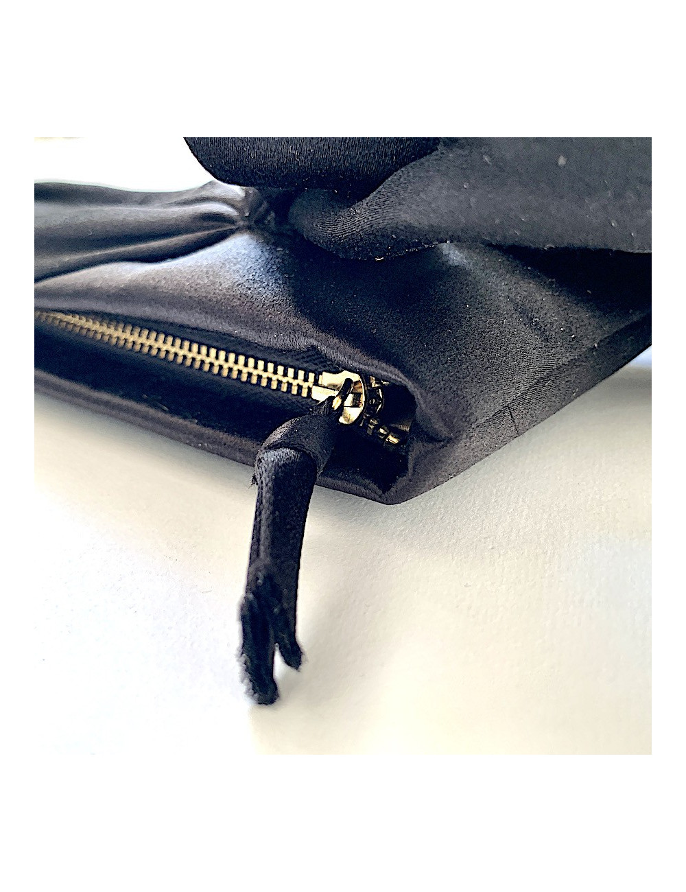 Pochette VALENTINO soie noire