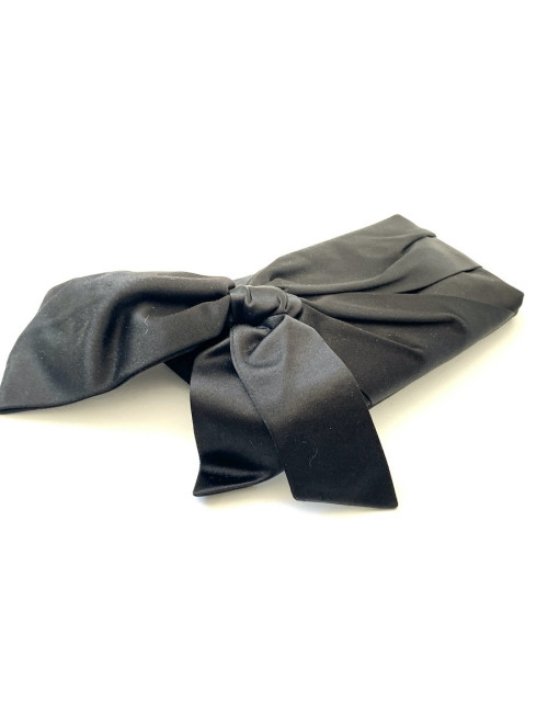 Pochette VALENTINO soie noire