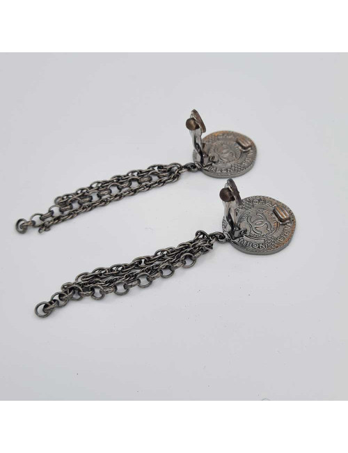 Boucle d'oreille CHANEL noire Paris - Dubai