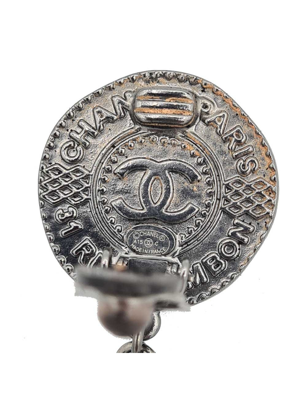 Boucle d'oreille CHANEL noire Paris - Dubai