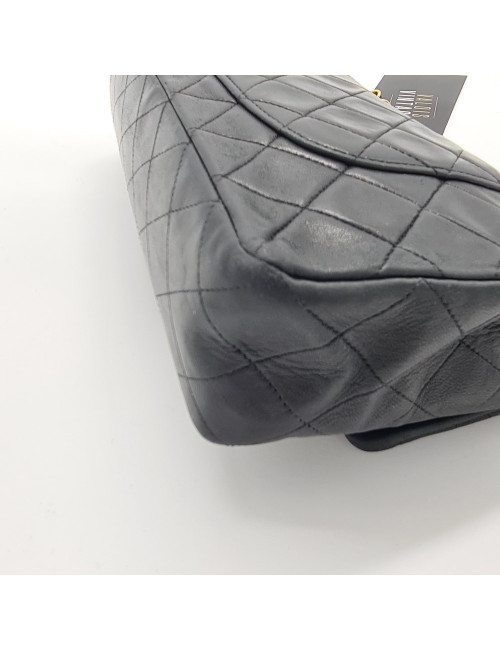 Timeless CHANEL noir crossbody