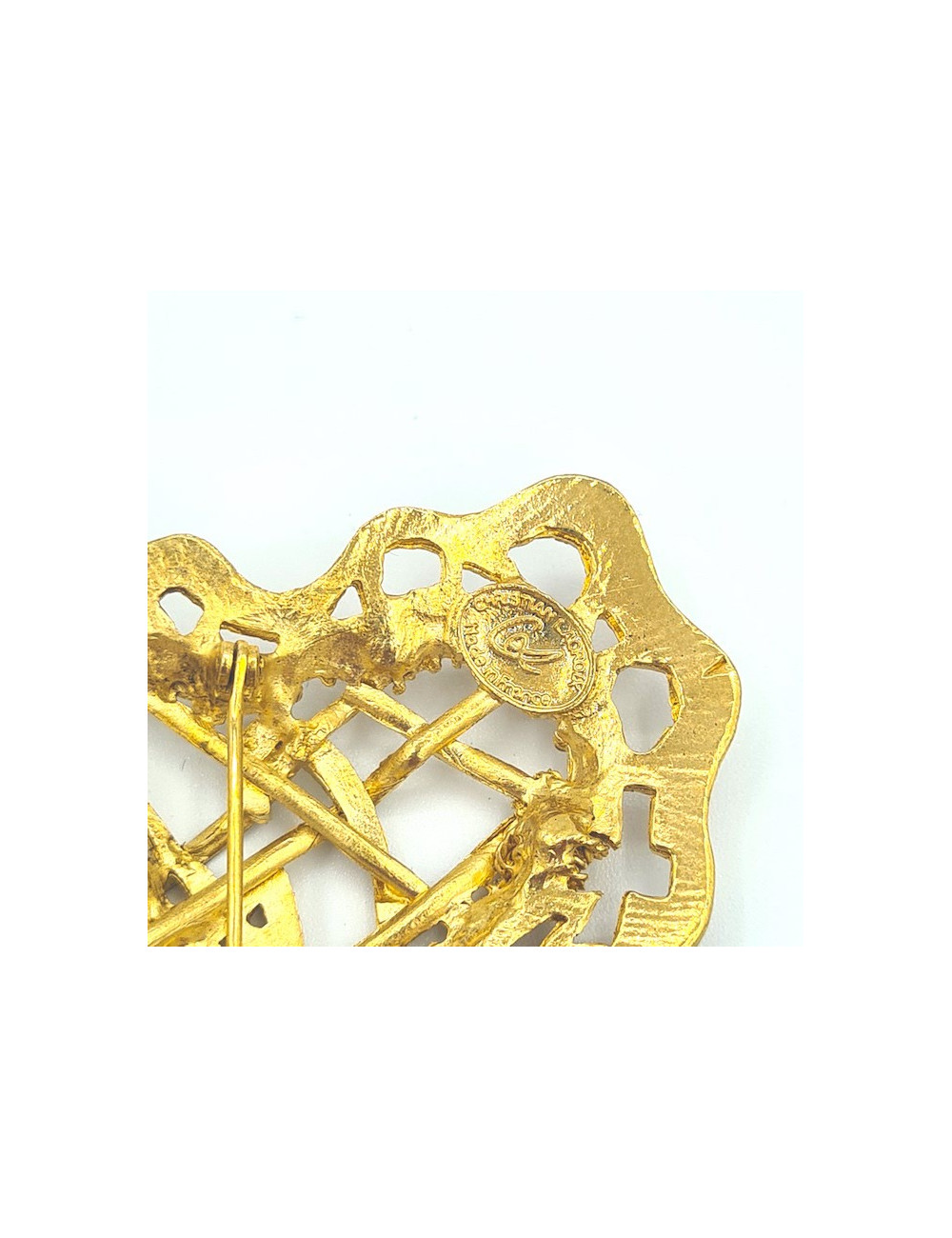 Broche coeur CHRISTIAN LACROIX  MM