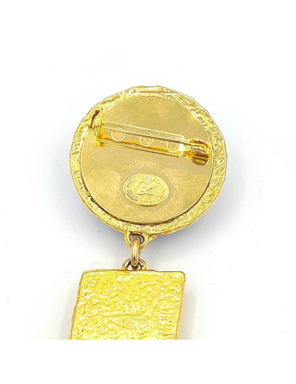 Broche CHRISTIAN LACROIX en émail