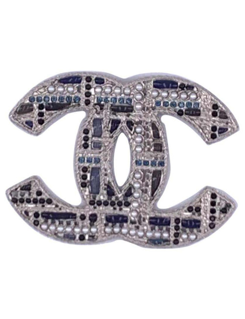 Grosse broche CHANEL CC argent, perles et pâte de verre