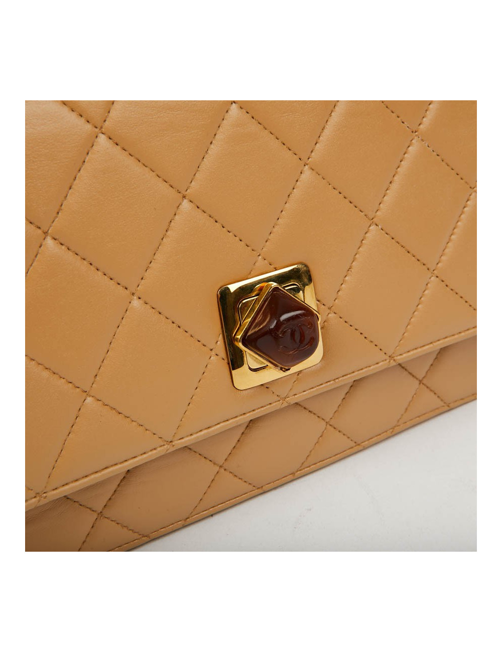  Pochette Vintage CHANEL cuir beige