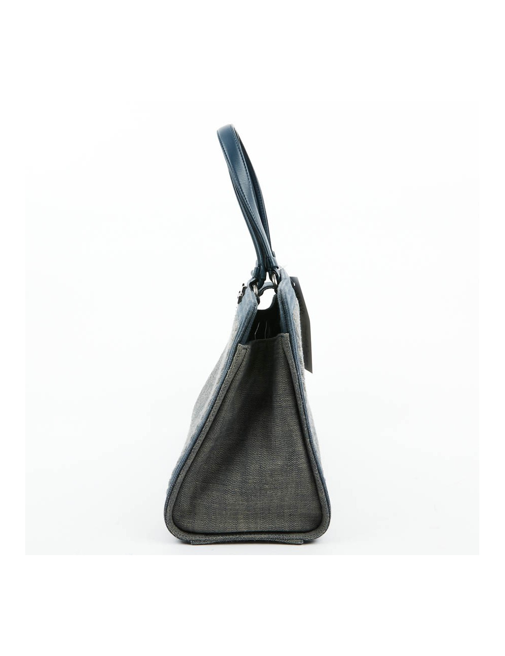 CHANEL Tote Bag in Blue Denim Fabric