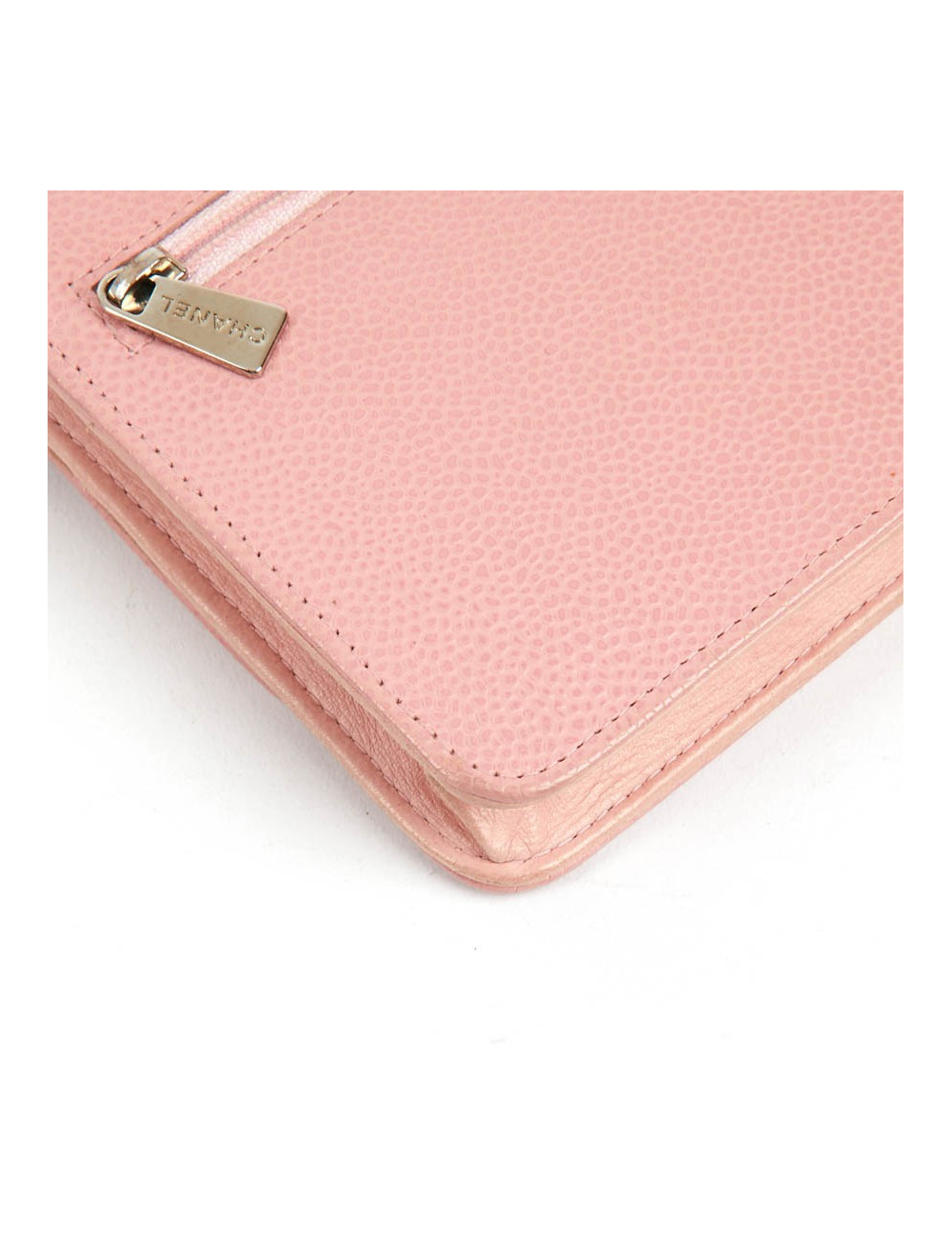 CHANEL Wallet on Chain in Grained Pink Leather