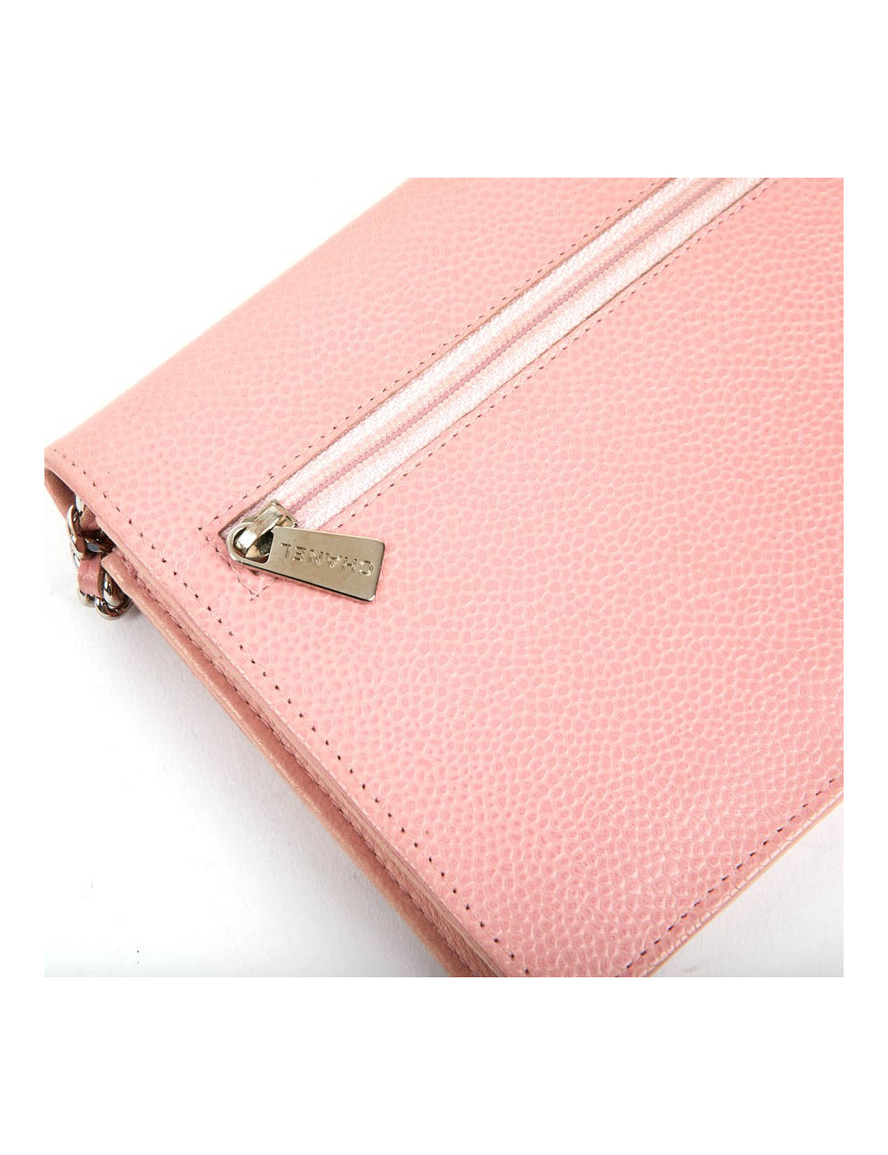 CHANEL Wallet on Chain in Grained Pink Leather