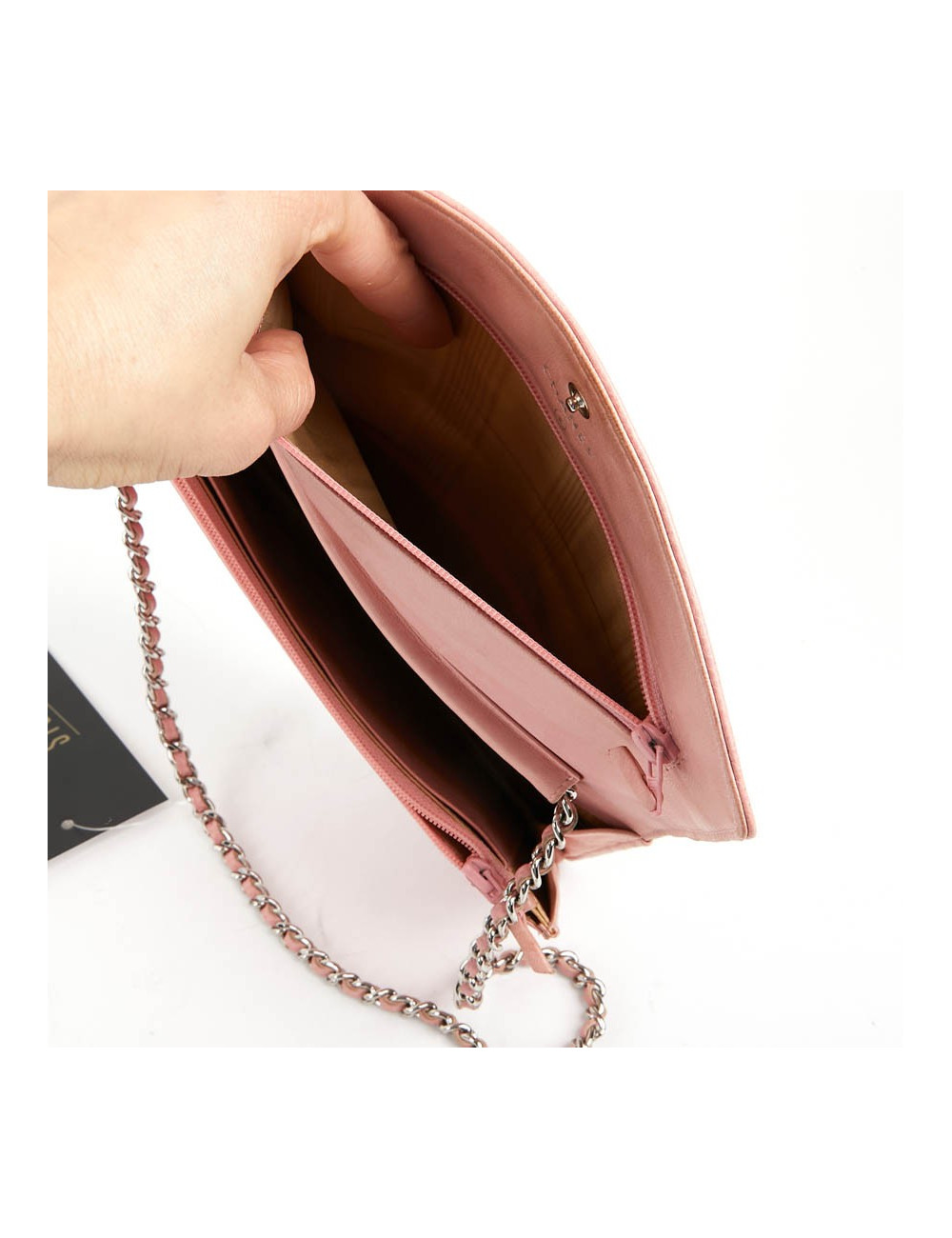 CHANEL Wallet on Chain in Grained Pink Leather