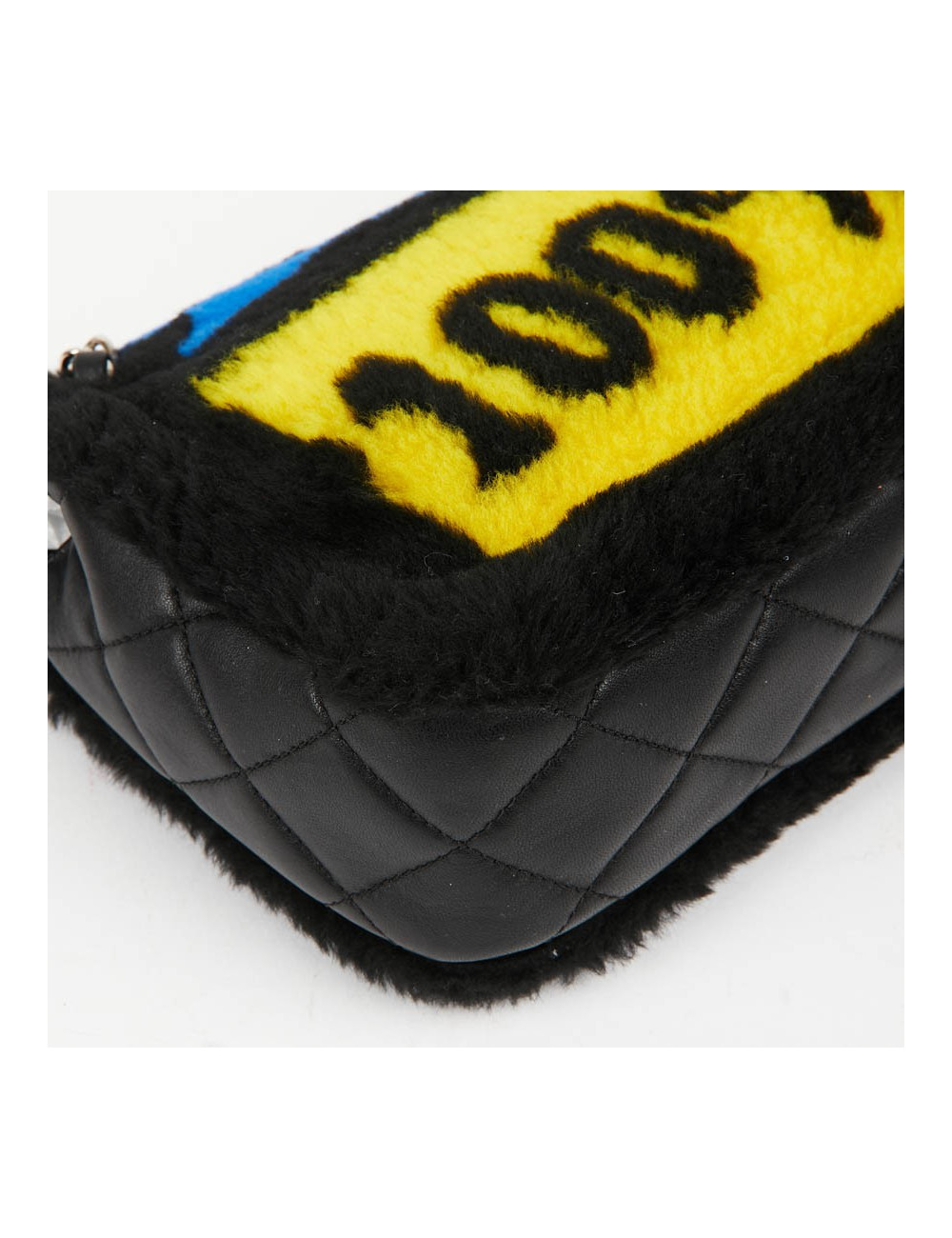 Sac CHANEL Pop Art noir et graffiti