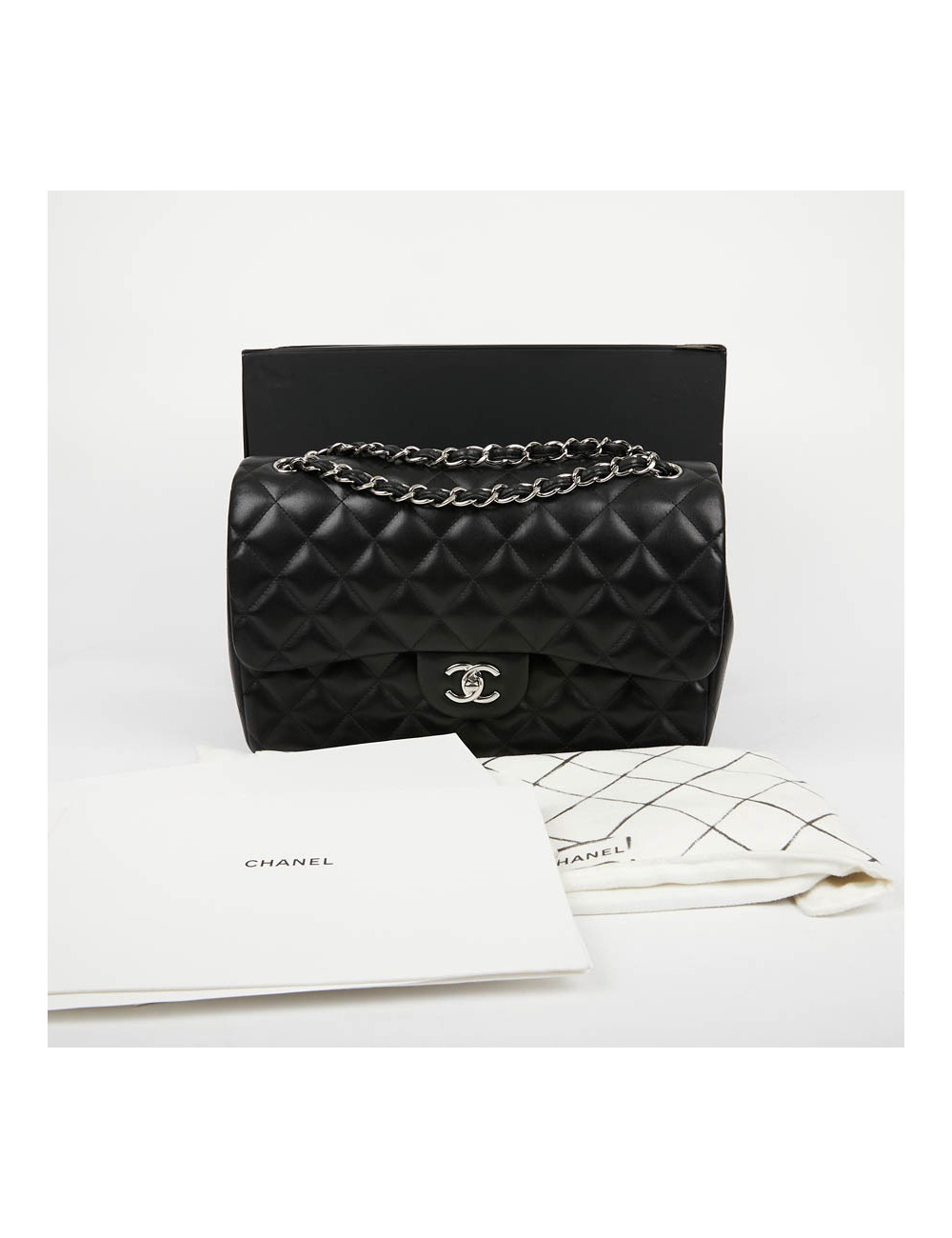 Grand sac classique CHANEL cuir d'agneau bijouterie argent