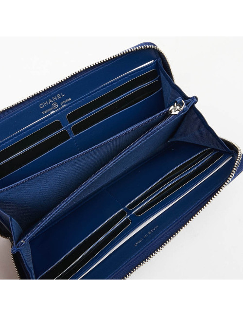 Portefeuille CHANEL en cuir d'agneau lisse bleu