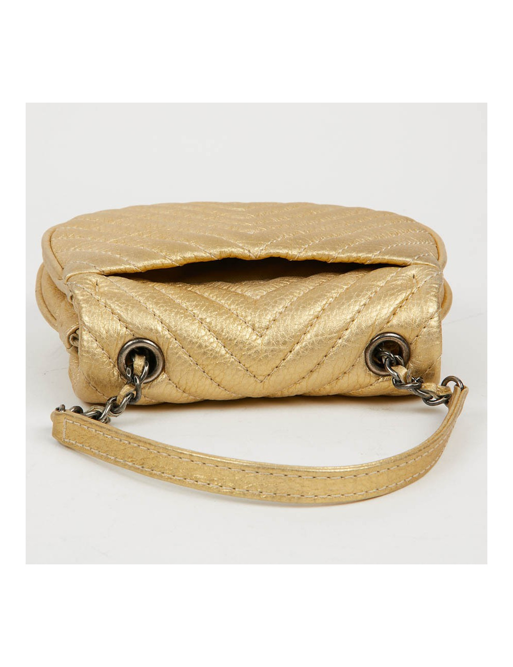 Sac CHANEL en cuir jaune forme coquillage