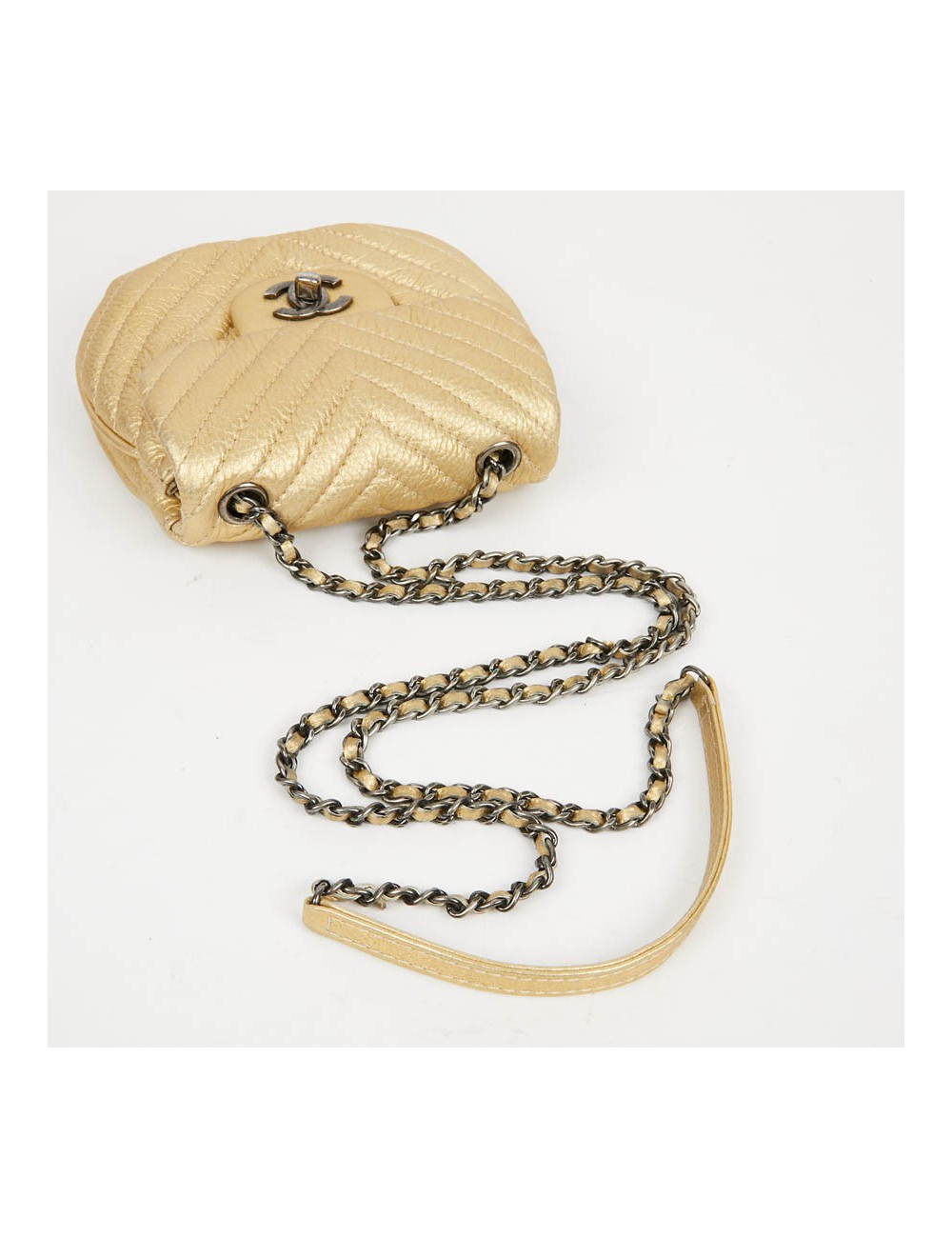 Sac CHANEL en cuir jaune forme coquillage