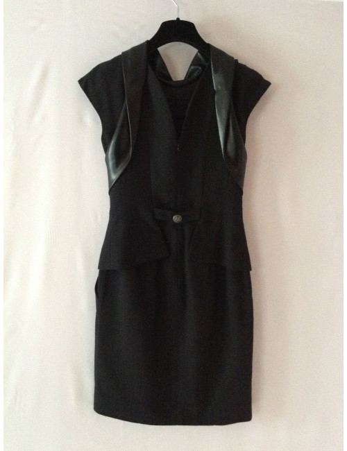 Robe noire CHANEL