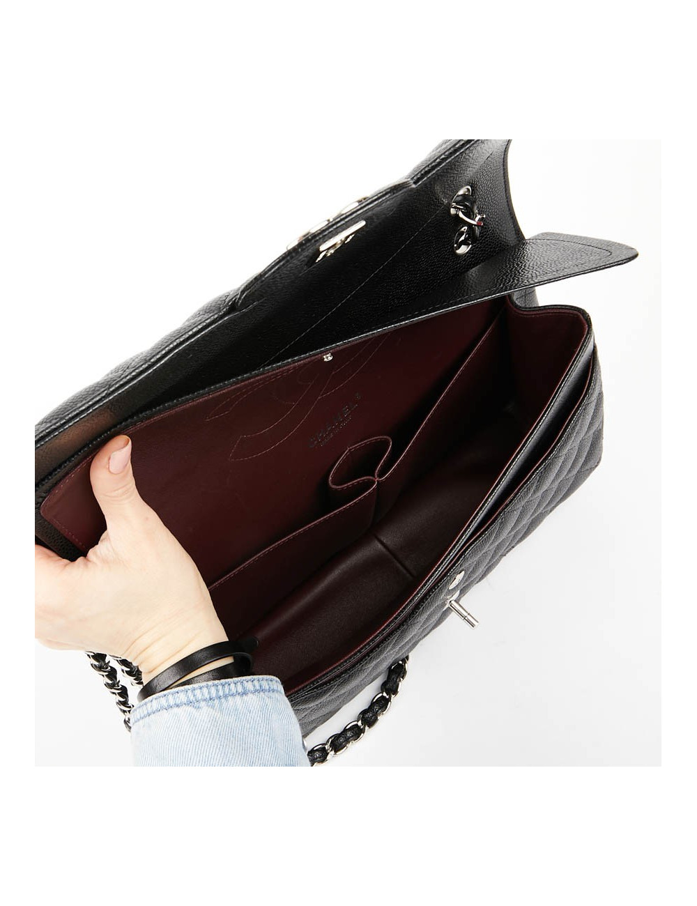 Sac Jumbo CHANEL en cuir grainé noir