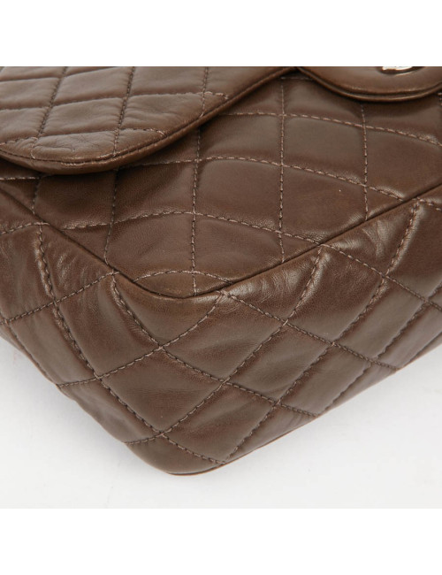 Grand sac CHANEL en cuir d'agneau lisse marron