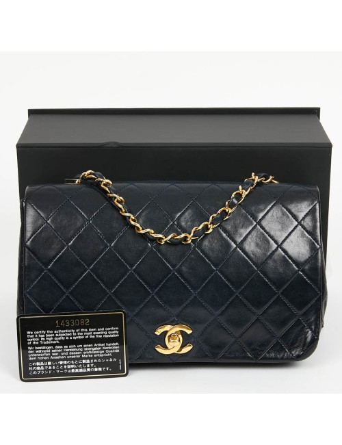 CHANEL Vintage Navy Blue Lambskin Bag - Second hand bag certified