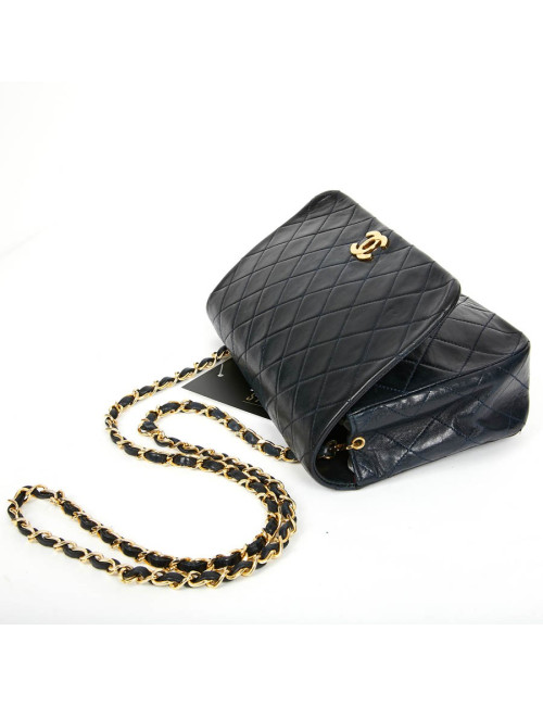 CHANEL Vintage Navy Blue Lambskin Bag - Second hand bag certified
