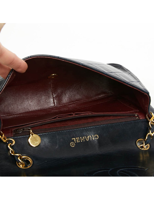 CHANEL Vintage Navy Blue Lambskin Bag - Second hand bag certified