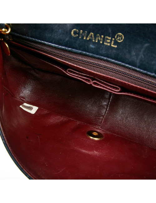 Sac CHANEL vintage bleu marine en cuir d'agneau