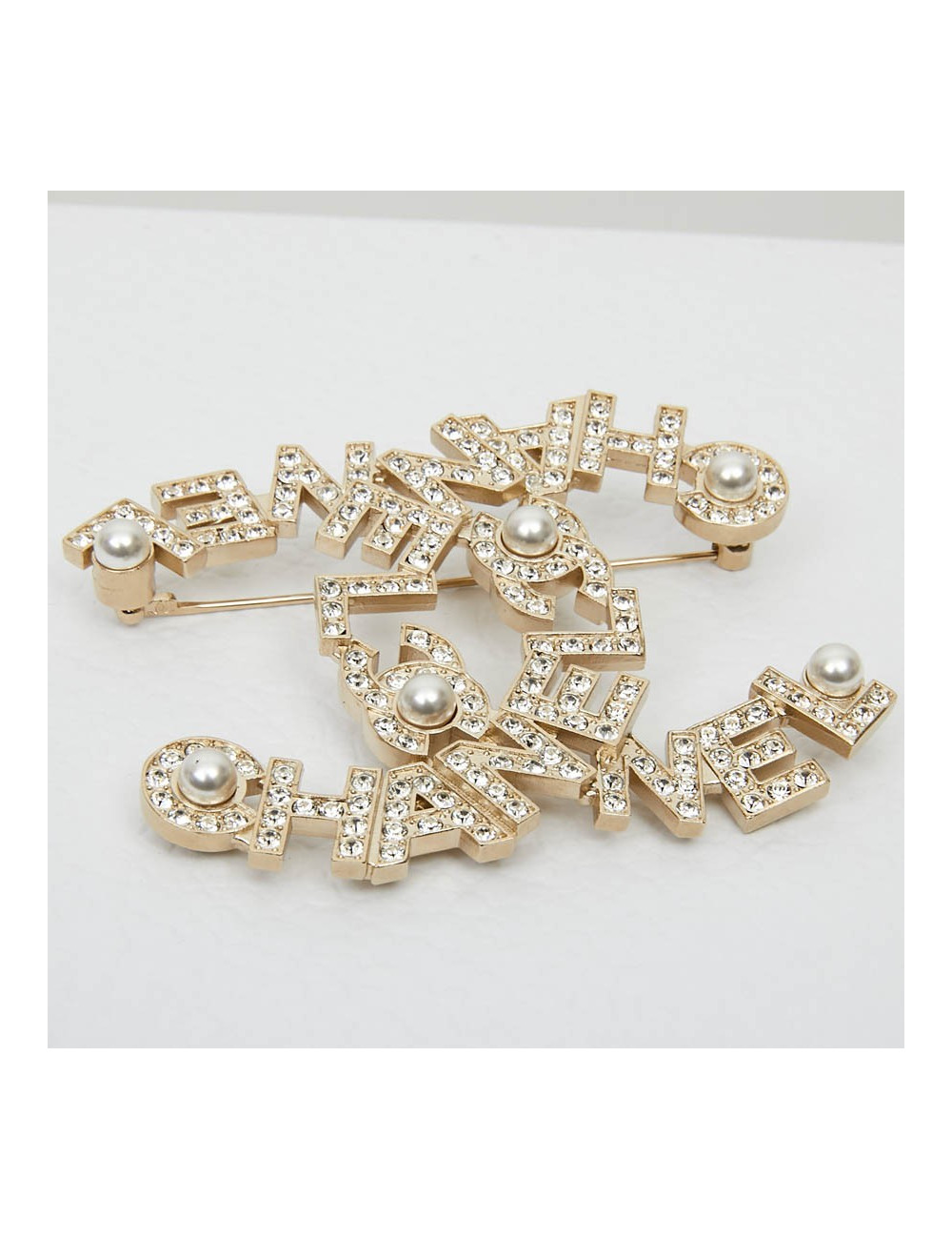 Grande Broche CHANEL strass et métal doré