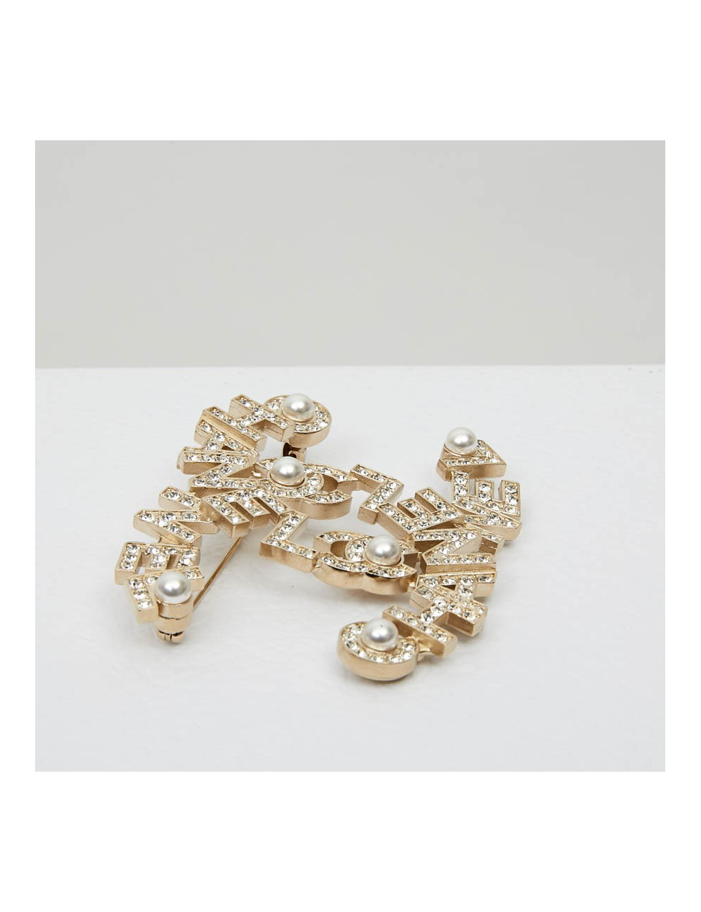 Grande Broche CHANEL strass et métal doré